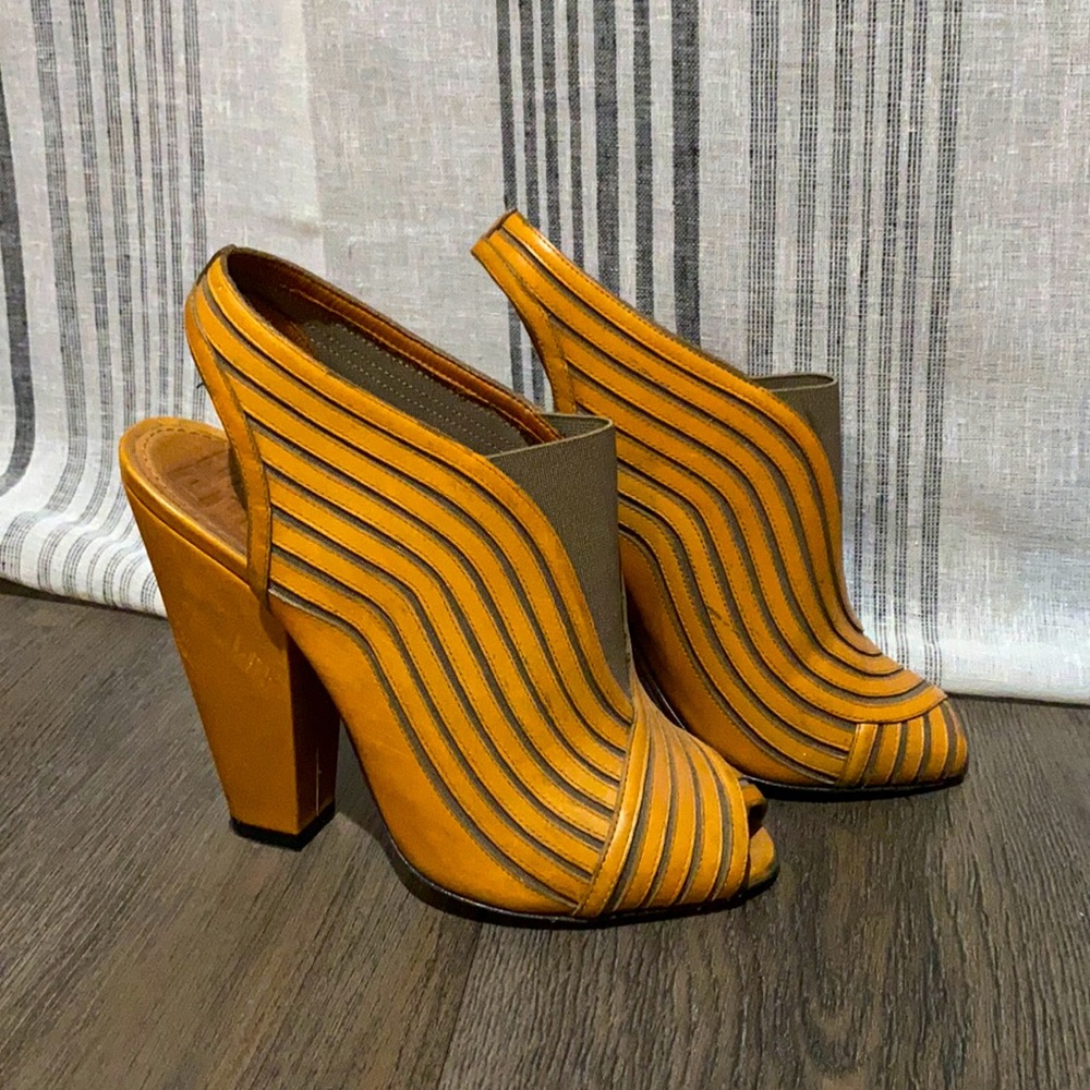 GIVENCHY | Leather heeled mules